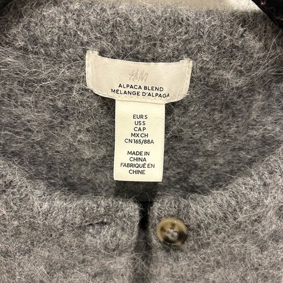 H&M Premium Gray Women's Cardigan - Picture 2 of 3